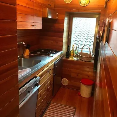 Casa In Centro Storico Stile Chalet Di Montagna